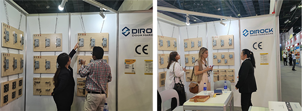 Kunde auf Ausstellung