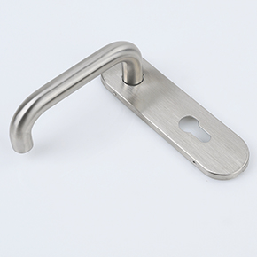 Müssen Hebelgriffe mit Brand bewertet werden?